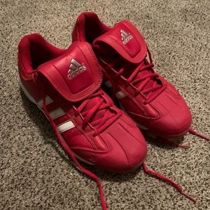 Adidas women’s softball shoes